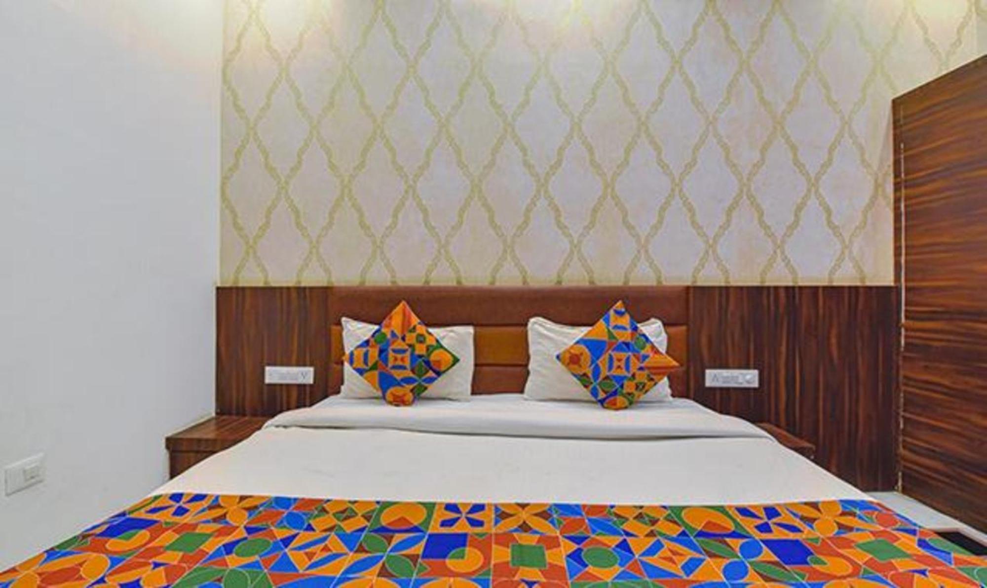 โอโย แฟล็กชิป 76576 รันบังกา โฮเทล Hotel อุเดเปอร์ ภายนอก รูปภาพ